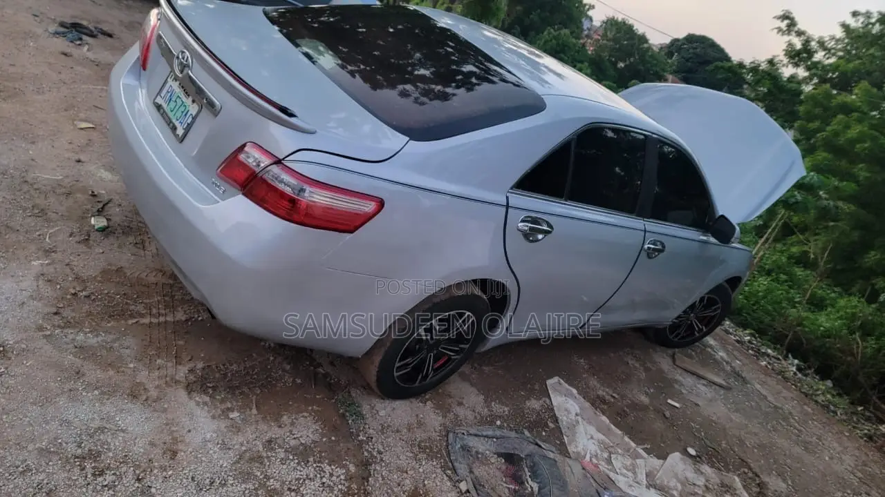 Toyota Camry 2.4 XLE 2008 Silver