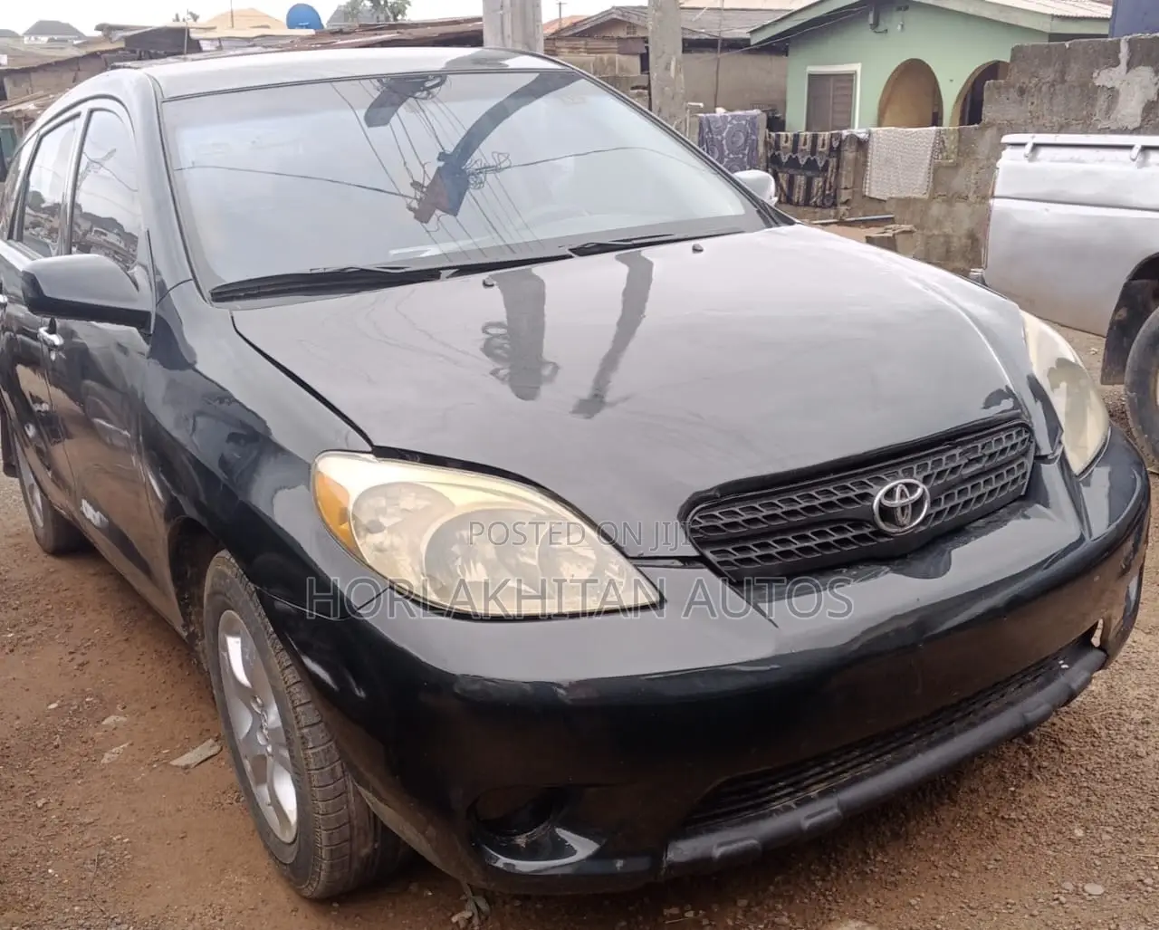 Toyota Matrix Hatchback AWD (1.8L 4cyl 4A) 2005 Black