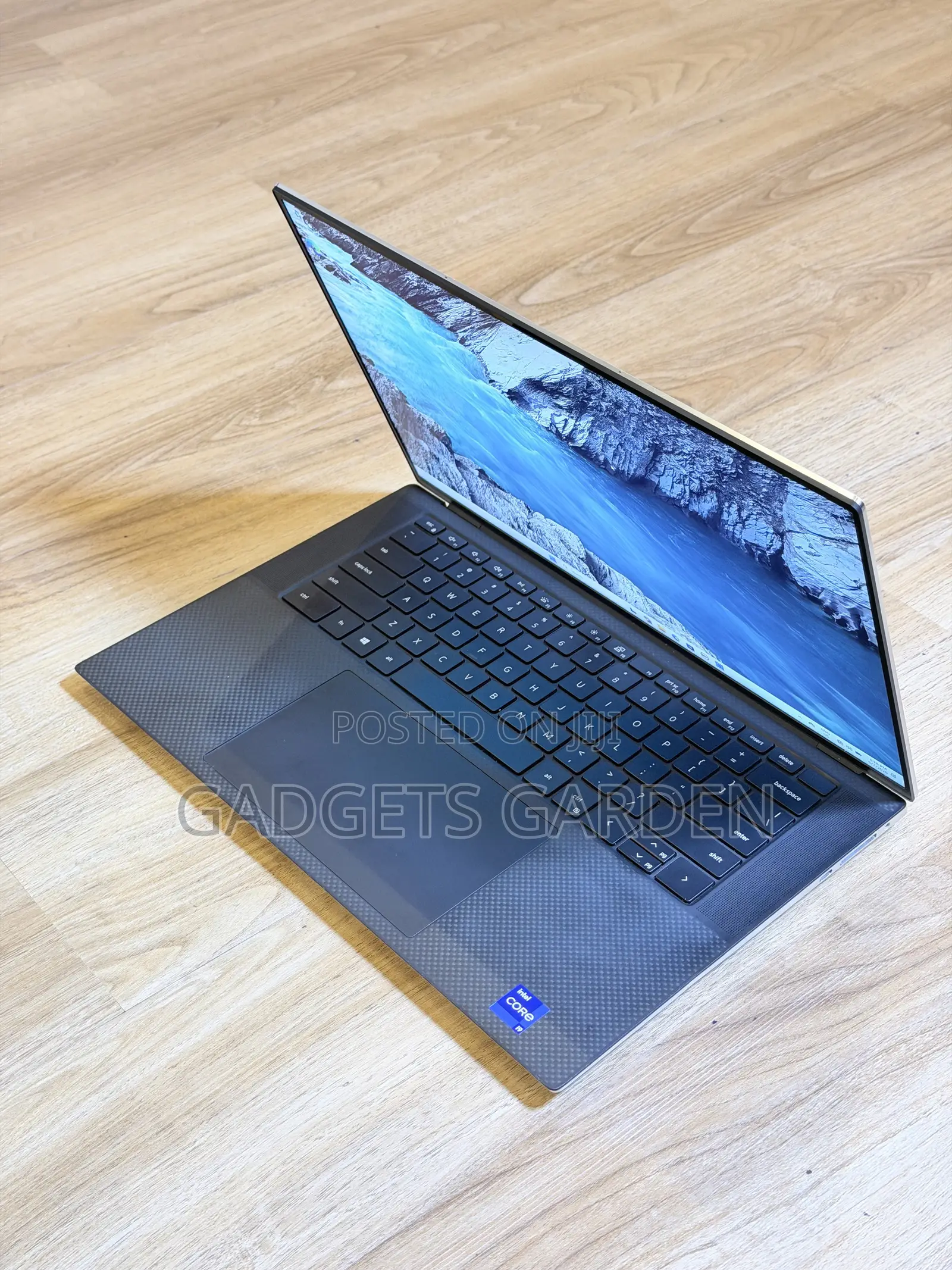 Laptop Dell XPS 15 9510 16GB Intel Core i9 SSD 1T