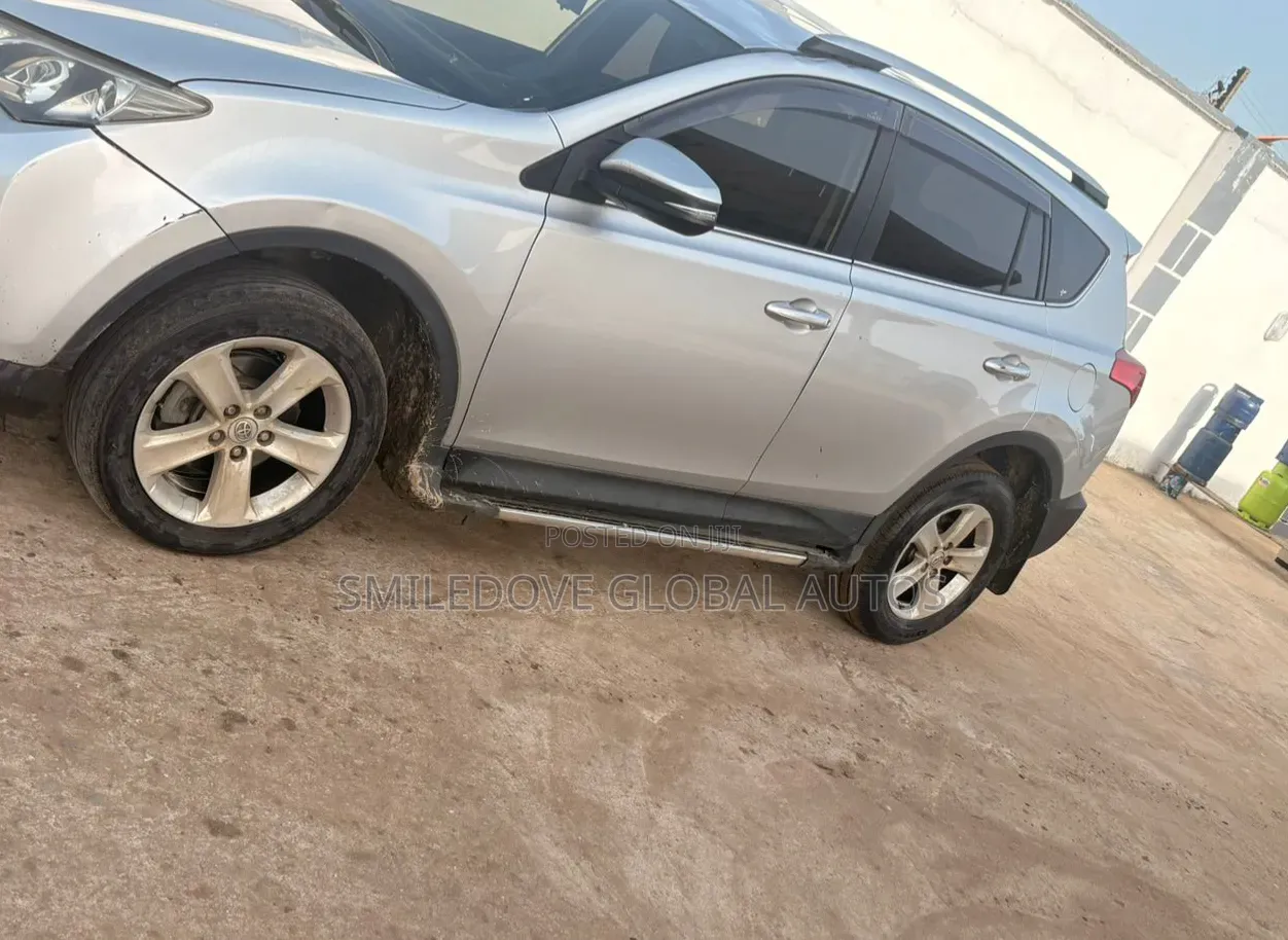 Toyota RAV4 2015 Silver