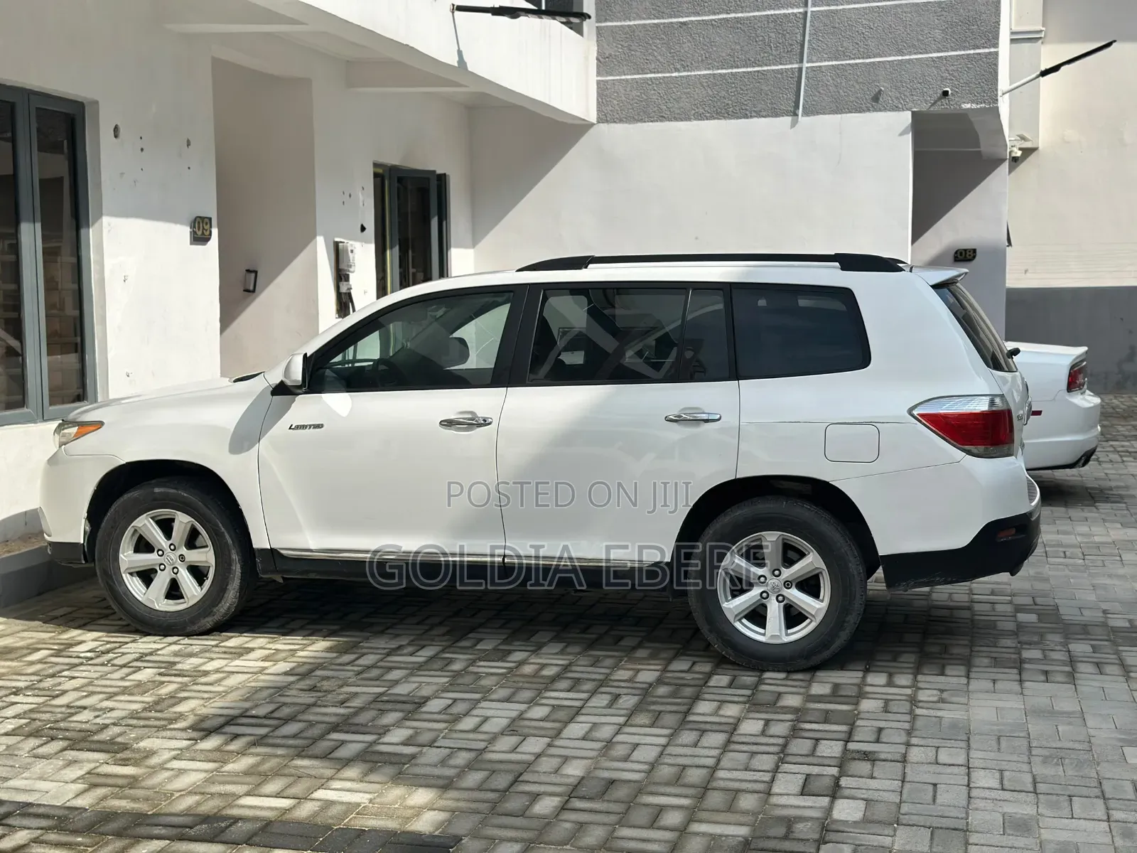 Toyota Highlander Limited 2012 White