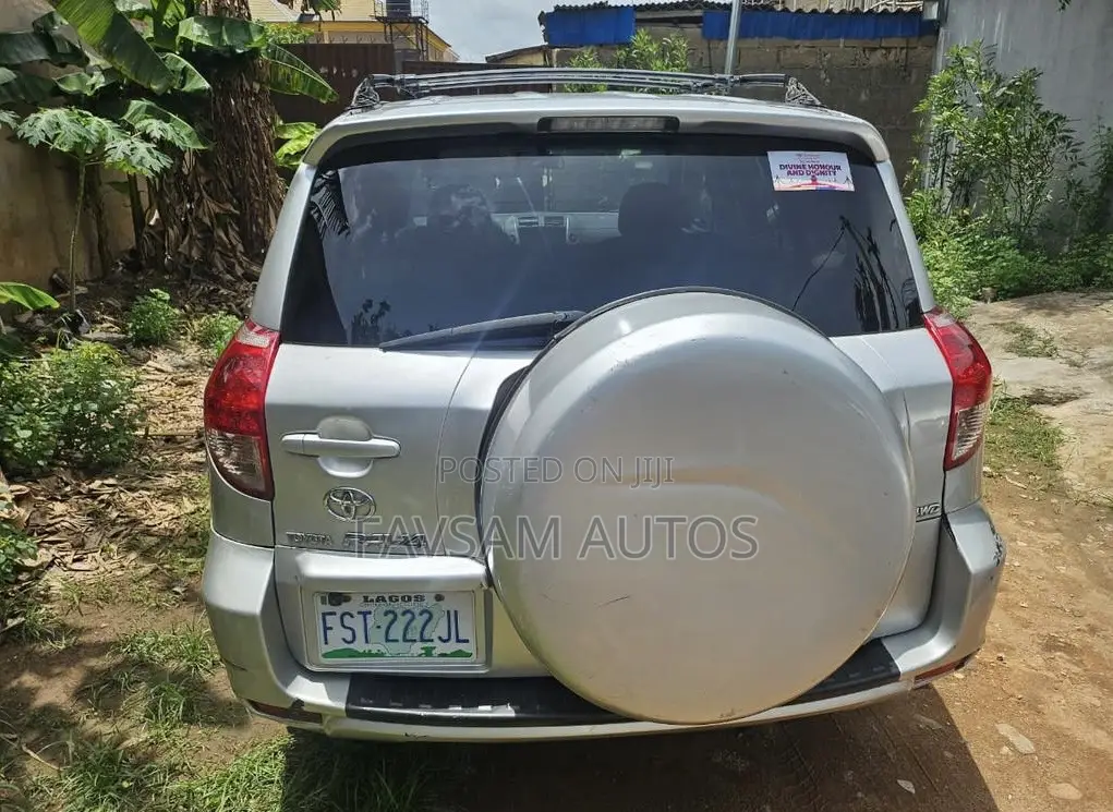Toyota RAV4 2008 Silver