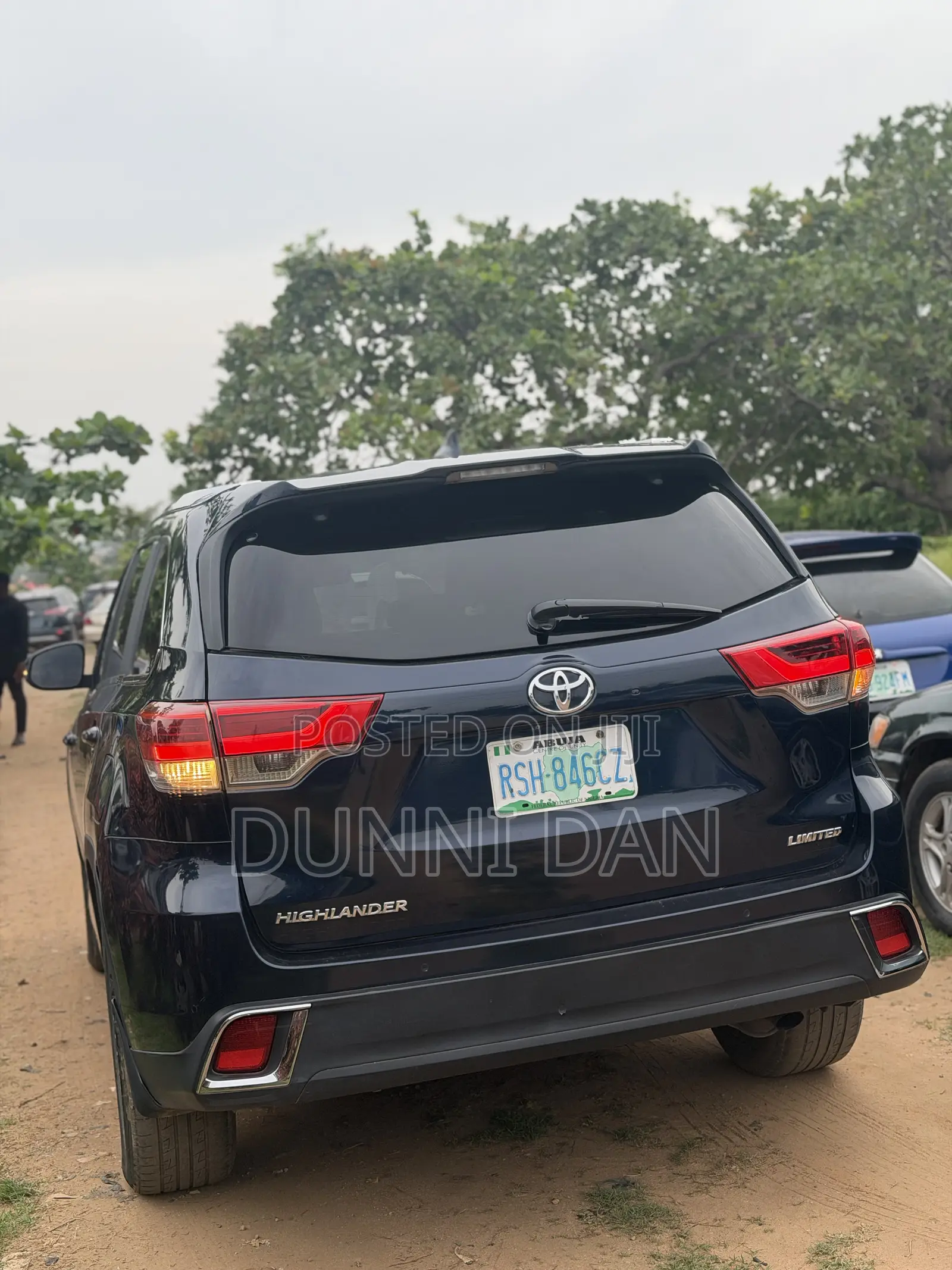 Toyota Highlander Limited 4x4 V6 (3.5L 6cyl 8A) 2017 Blue