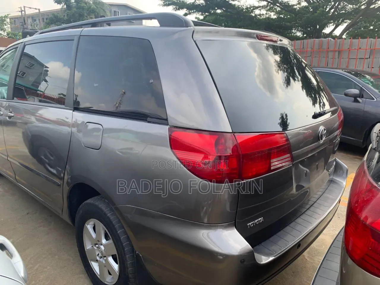 Toyota Sienna LE AWD 2005 Gray