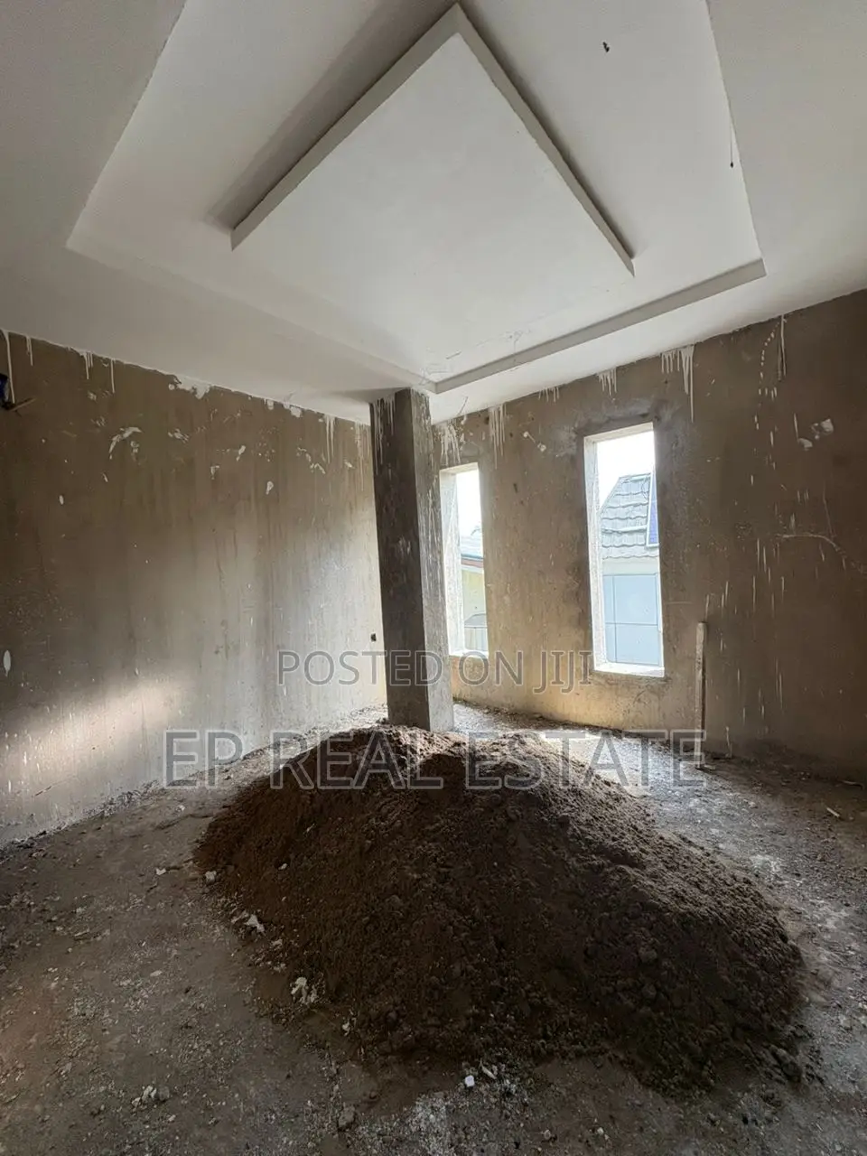 4bdrm Duplex in Wuse for sale