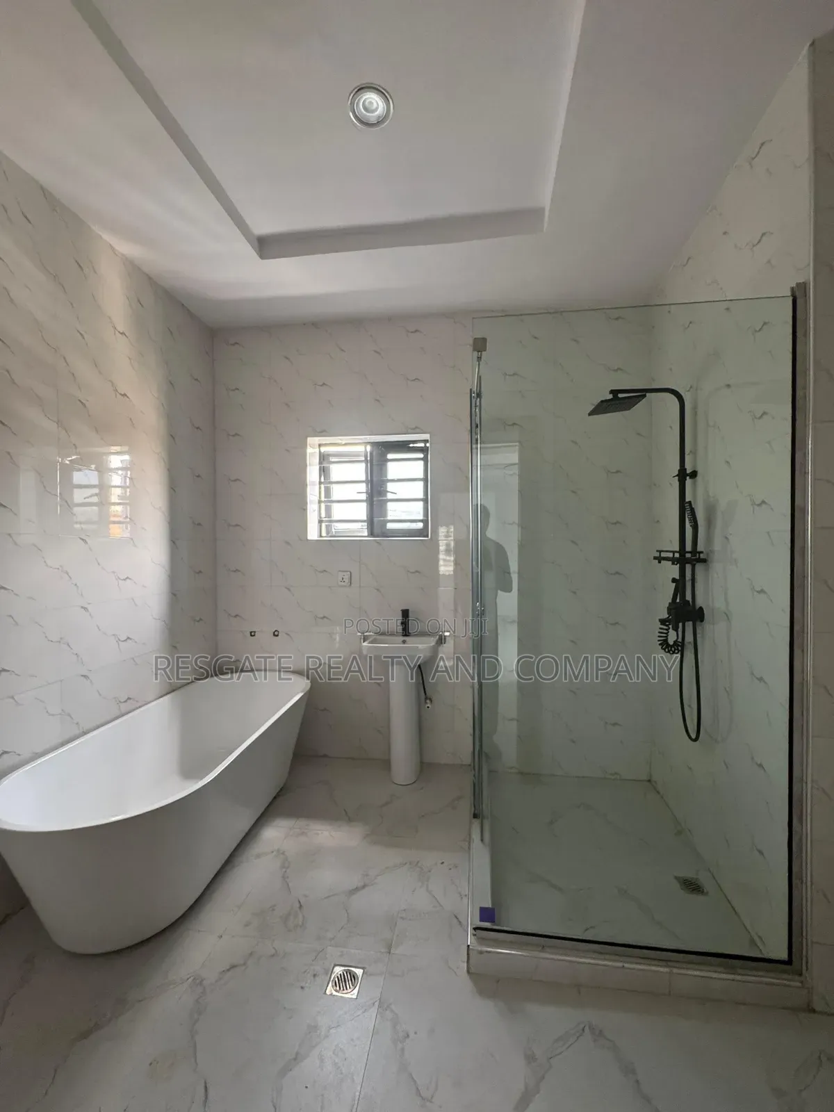 4bdrm Duplex in Okebadan Estate, Ibadan for sale