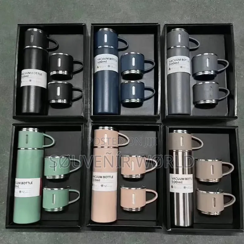 Premium 500ml Vacuum Flask Gift Set With 3 Cups