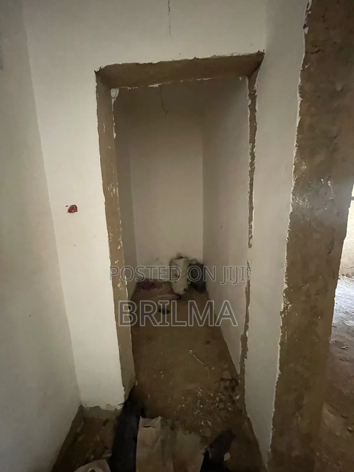 4bdrm Duplex in Life Camp for sale