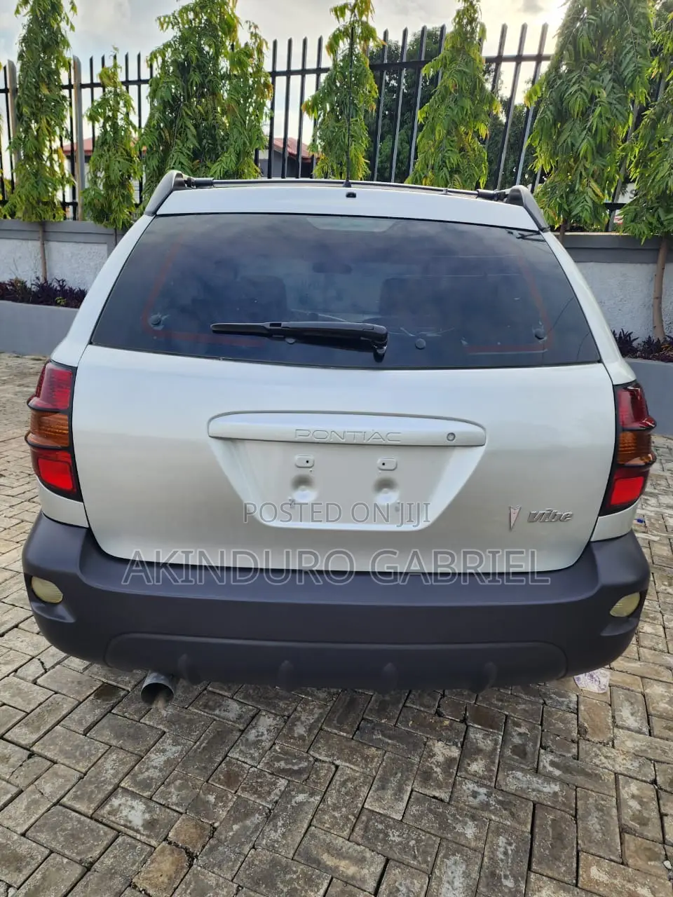 Pontiac Vibe Automatic 2004 Silver