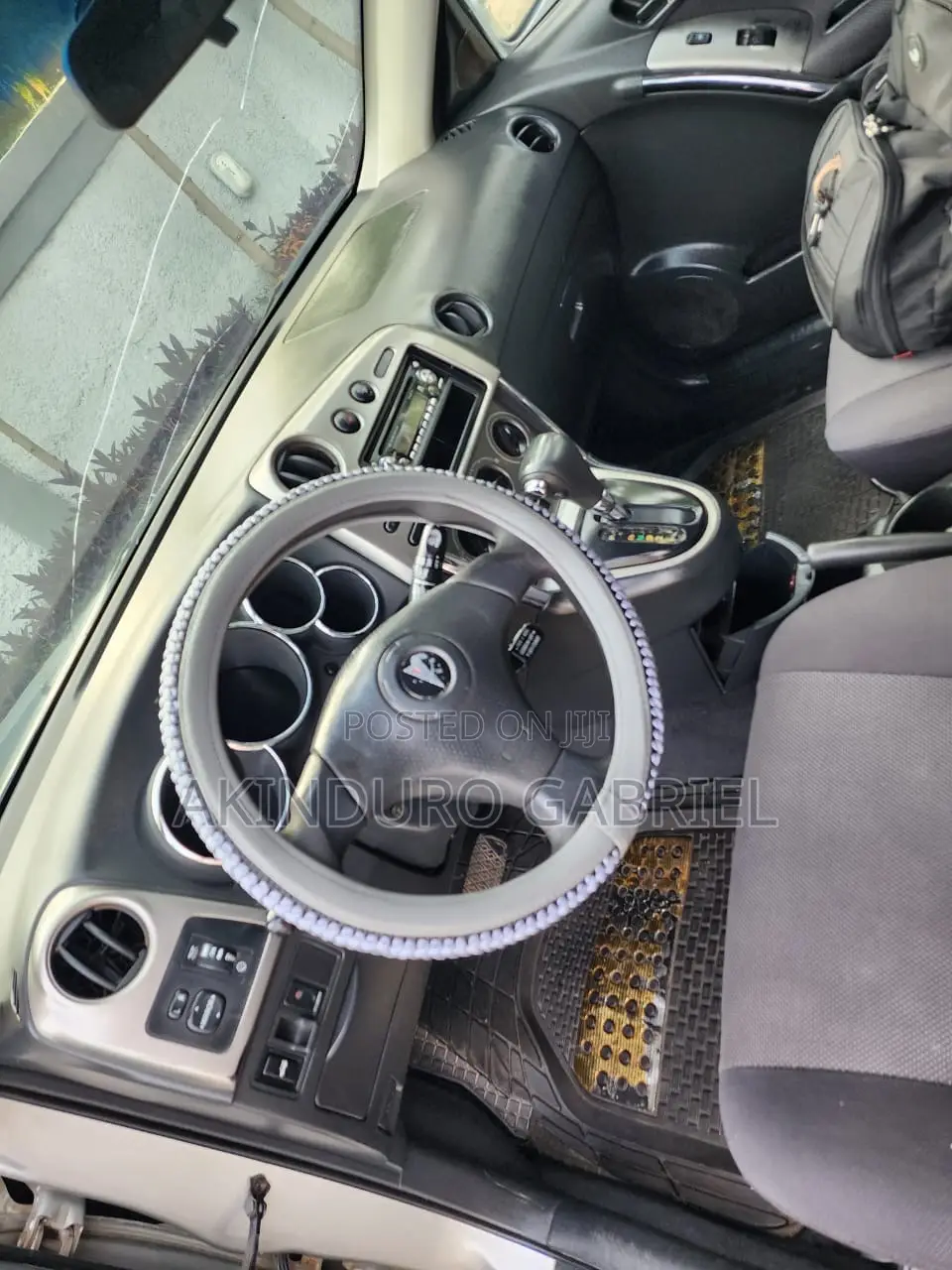 Pontiac Vibe Automatic 2004 Silver
