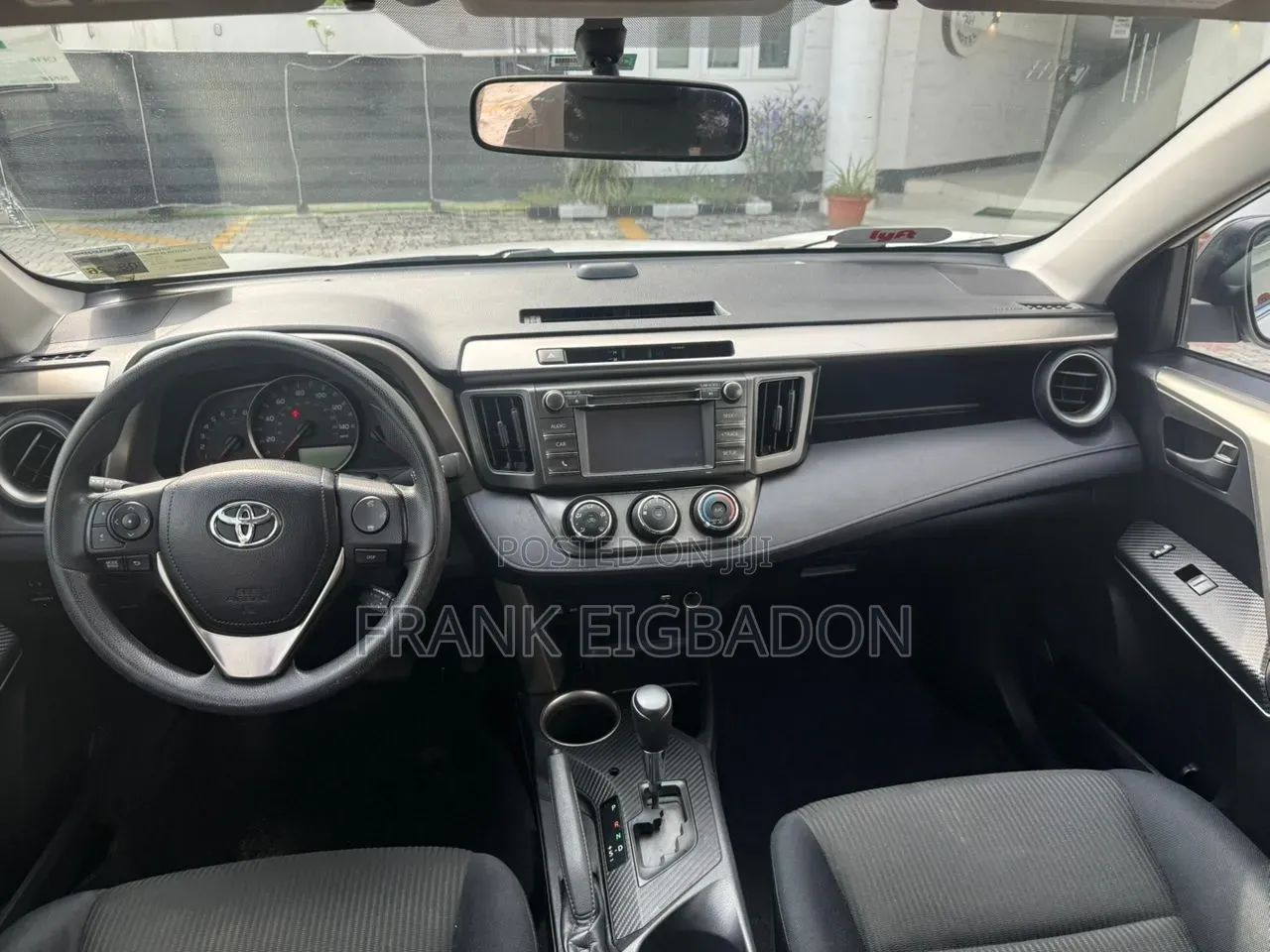 Toyota RAV4 LE 4dr SUV (2.5L 4cyl 6A) 2015 White