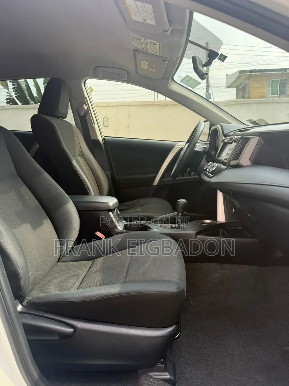 Toyota RAV4 LE 4dr SUV (2.5L 4cyl 6A) 2015 White