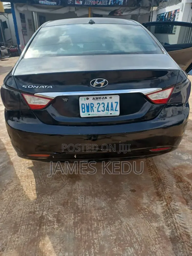 Hyundai Sonata 2013 Black