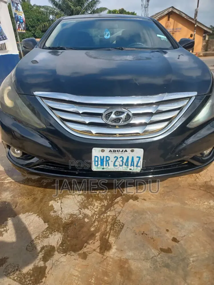 Hyundai Sonata 2013 Black