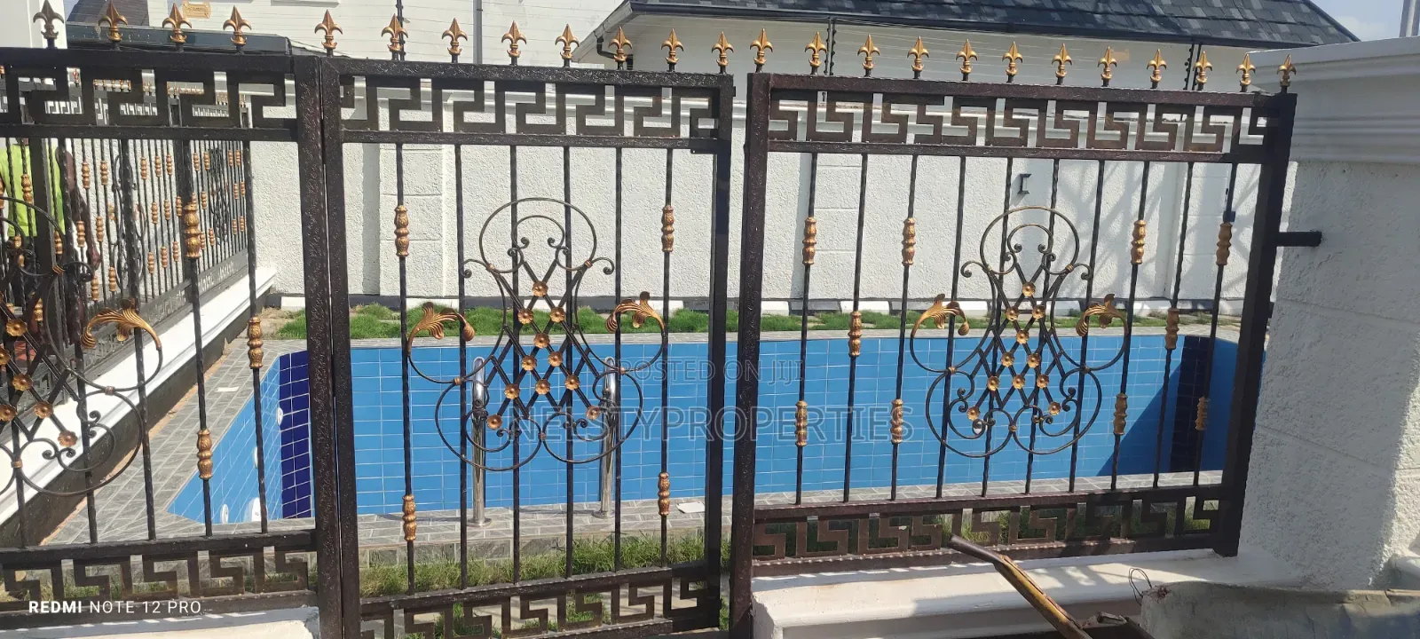 6bdrm Mansion in Efab Metropolis, Karsana for sale