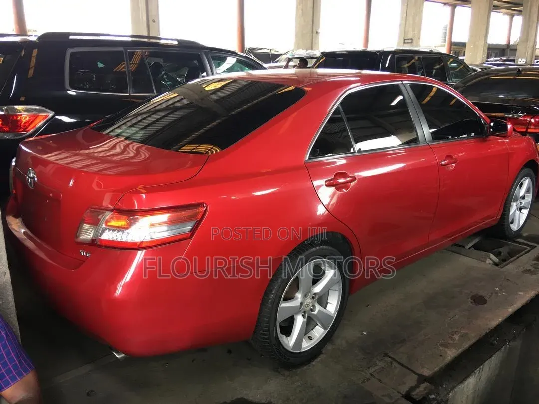 Toyota Camry XLE V6 4dr Sedan (3.5L 6cyl 6AM) 2010 Red