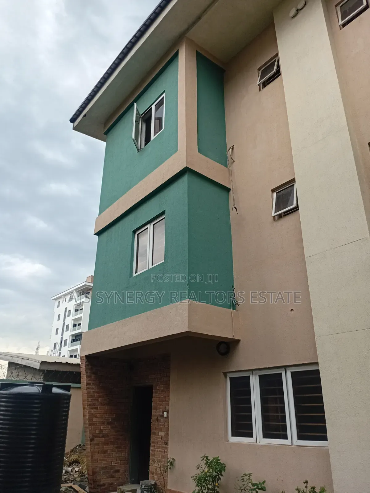 4bdrm Duplex in Lekki Phase 1 for sale