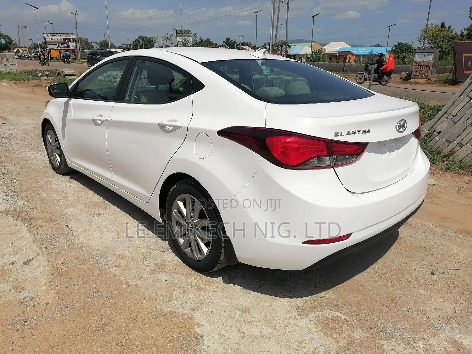 Hyundai Elantra 2014 White