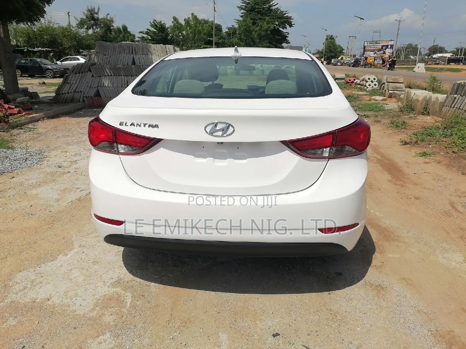 Hyundai Elantra 2014 White