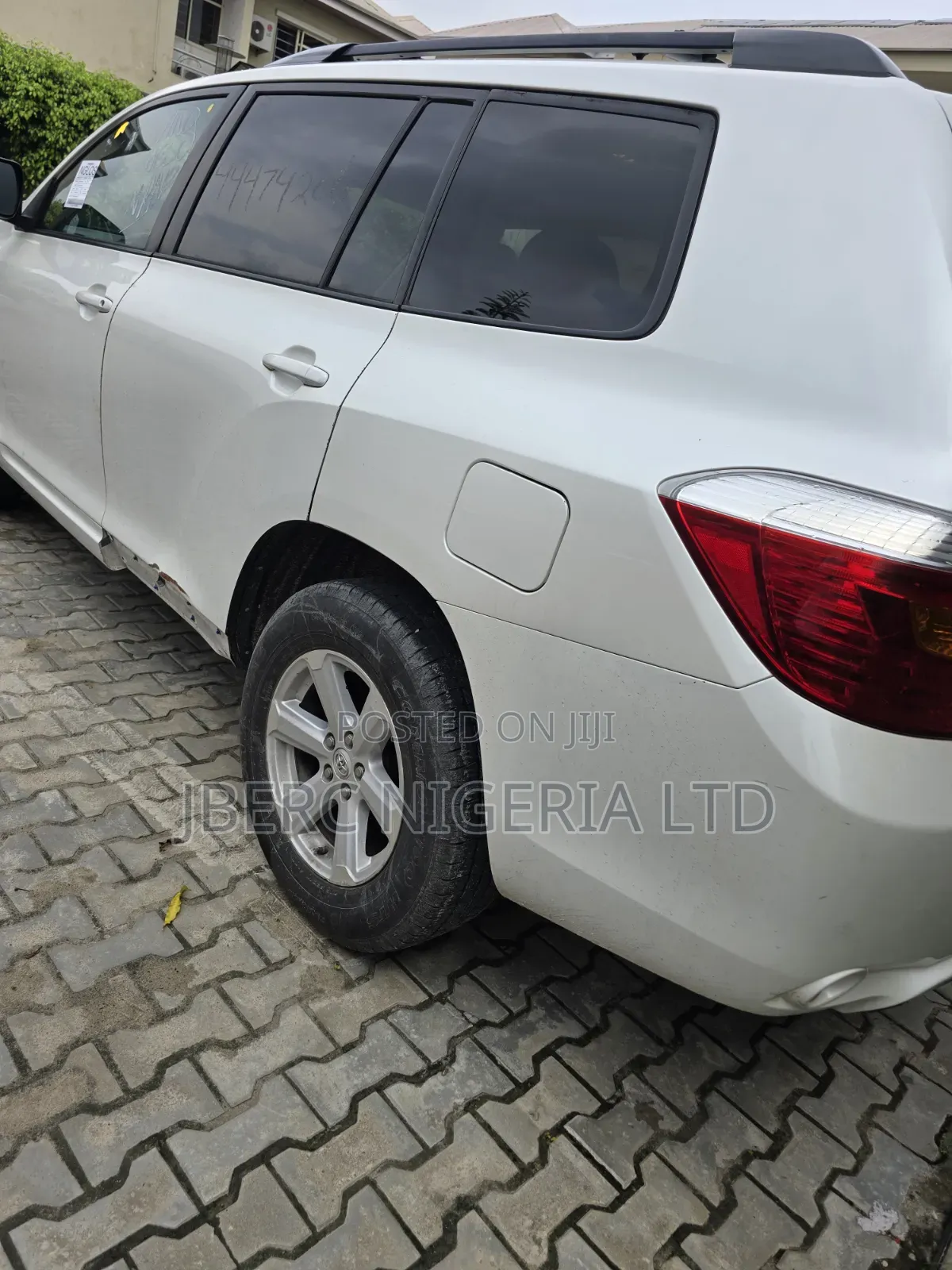 Toyota Highlander Limited 2011 White