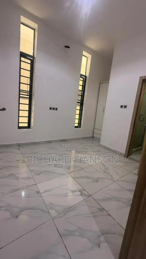 4bdrm Duplex in Oral Estate 1, Chevron for rent