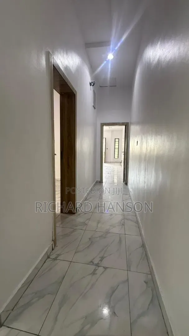 4bdrm Duplex in Oral Estate 1, Chevron for rent