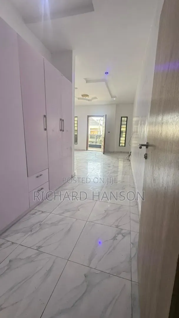 4bdrm Duplex in Oral Estate 1, Chevron for rent