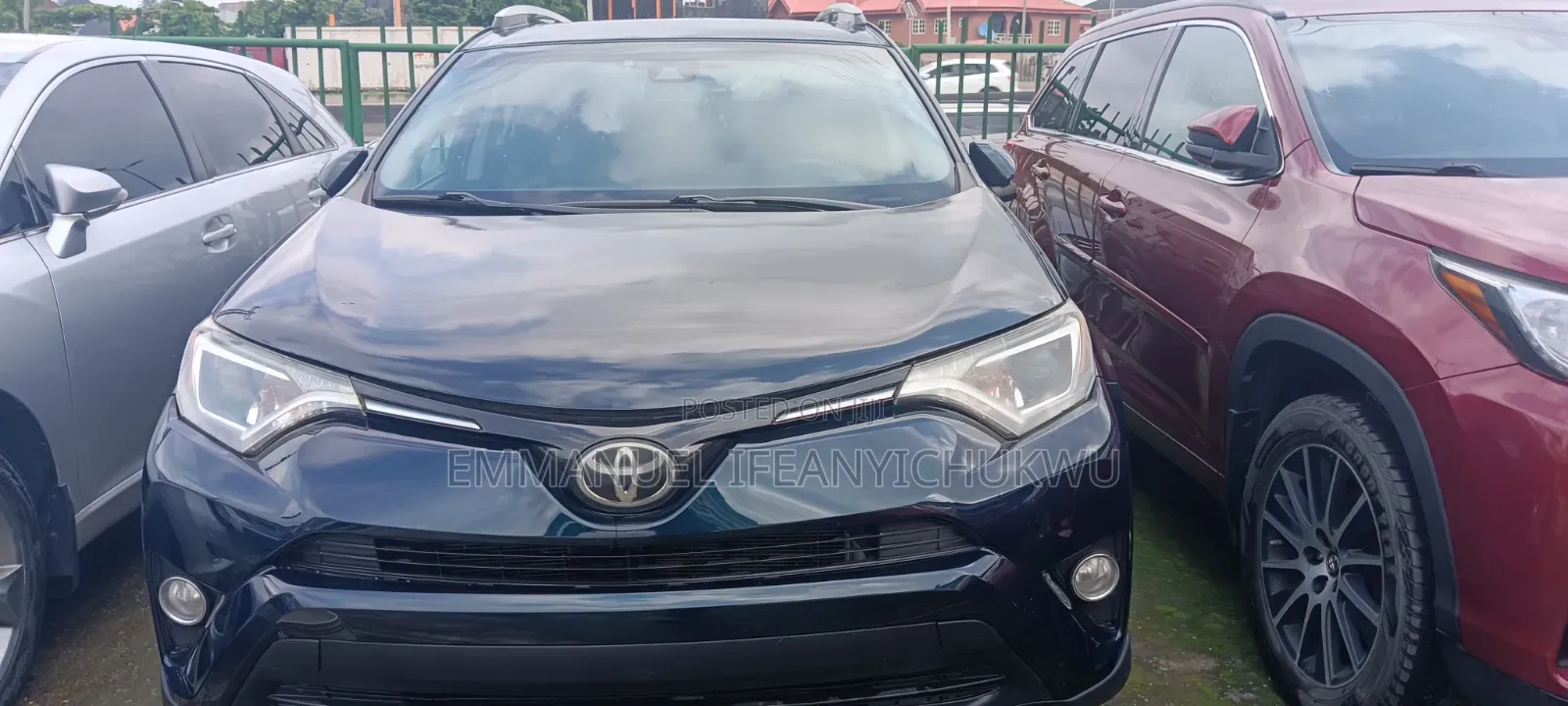 Toyota RAV4 XLE AWD (2.5L 4cyl 6A) 2017 Blue
