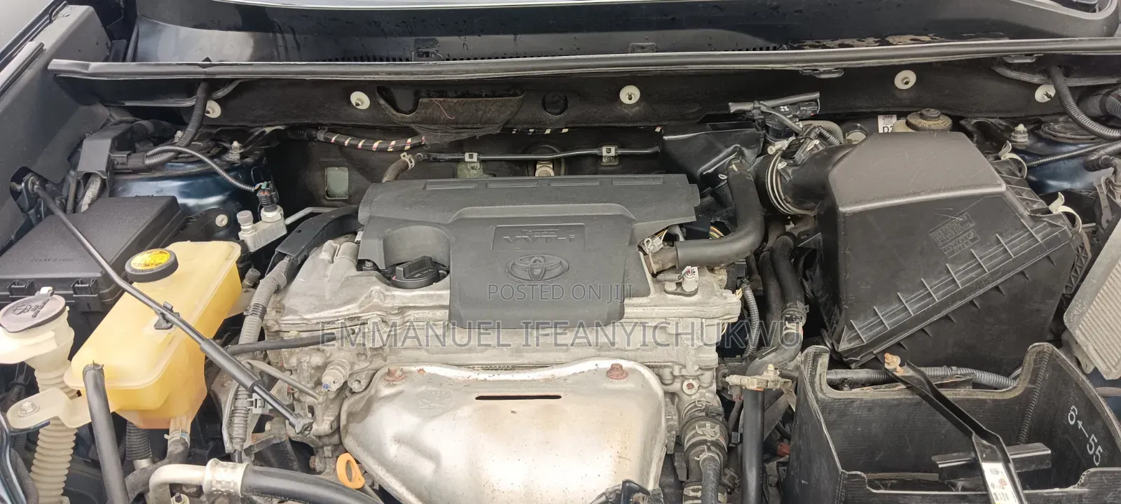 Toyota RAV4 XLE AWD (2.5L 4cyl 6A) 2017 Blue