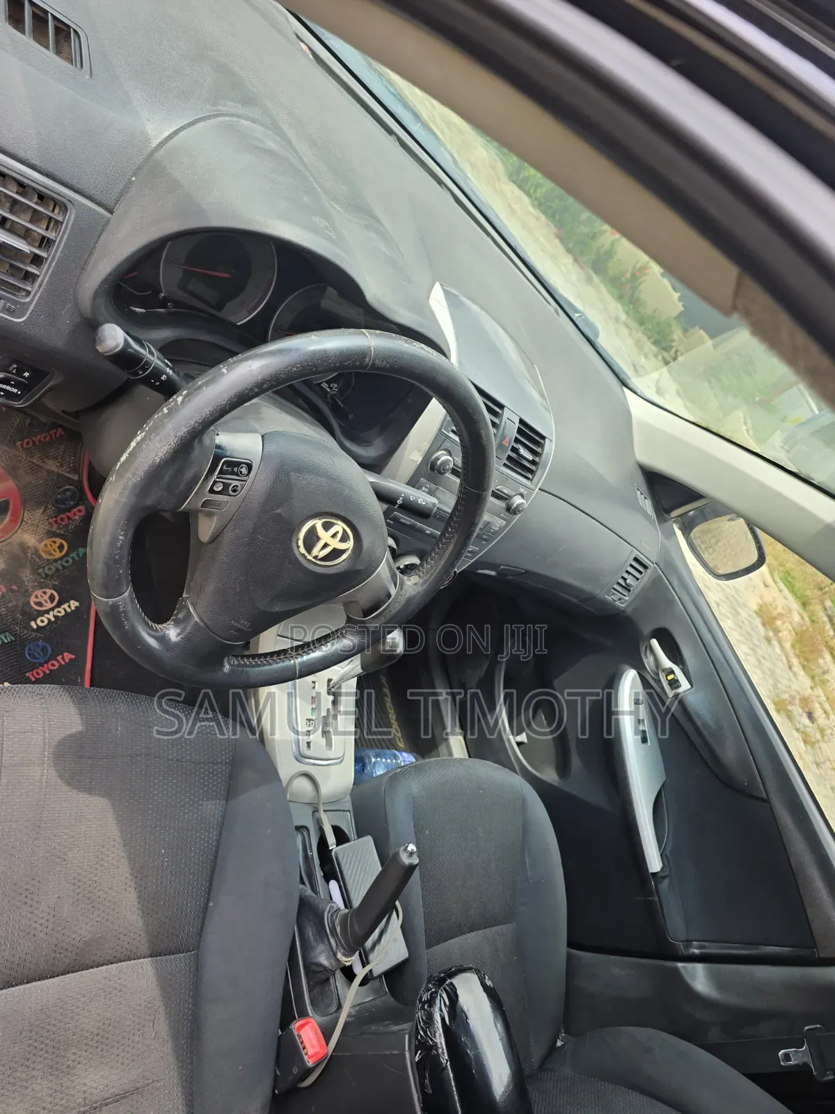 Toyota Corolla 2010 Black