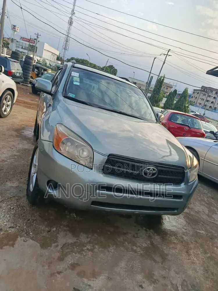 Toyota RAV4 2.4 2008 Green