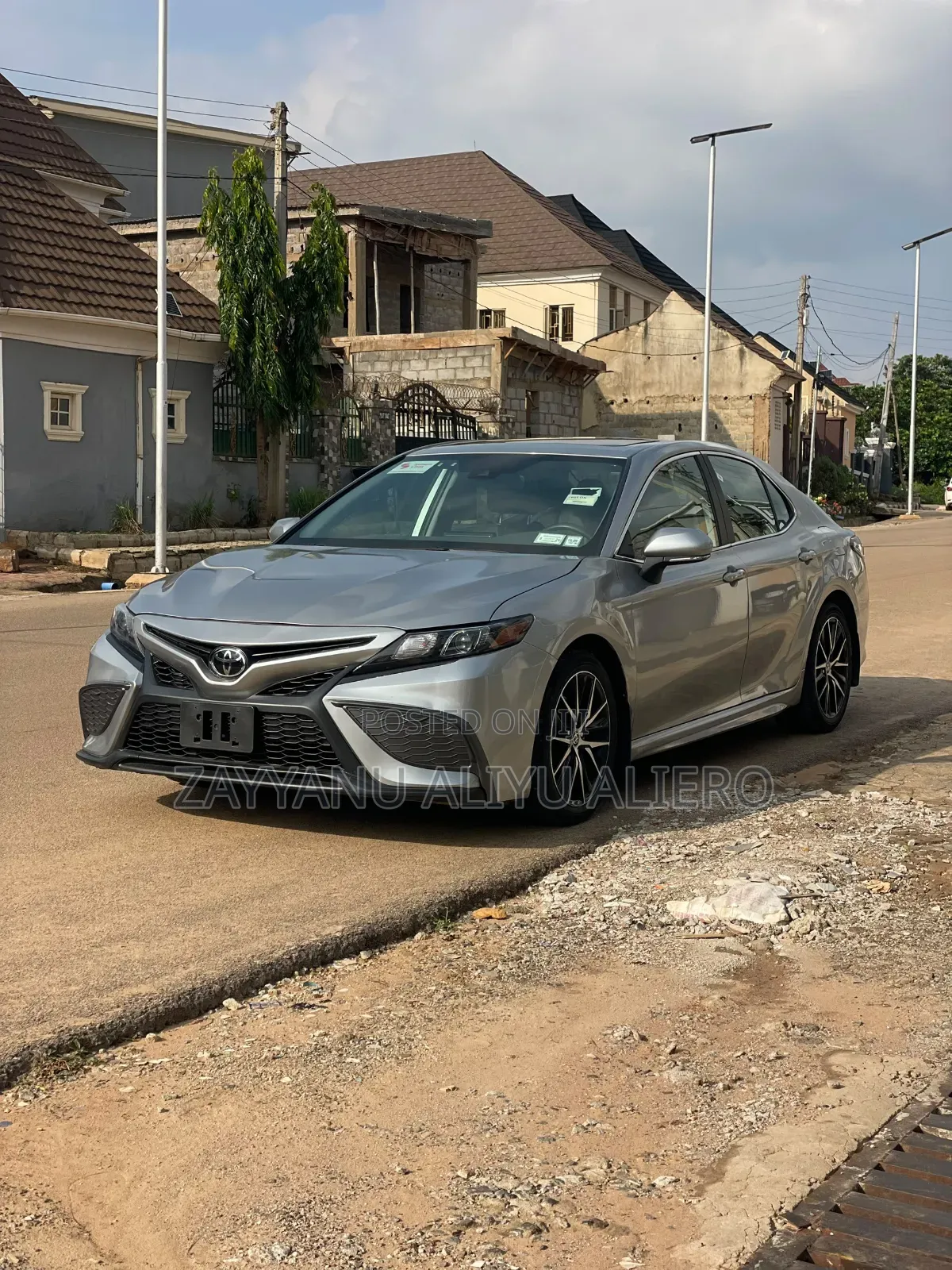 Toyota Camry SE 2022 Gray