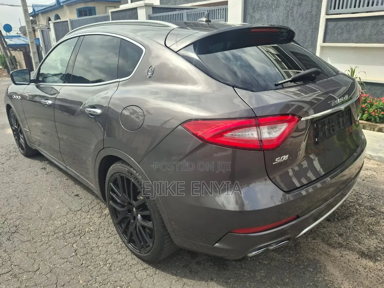 Maserati Levante S AWD 2017 Gray