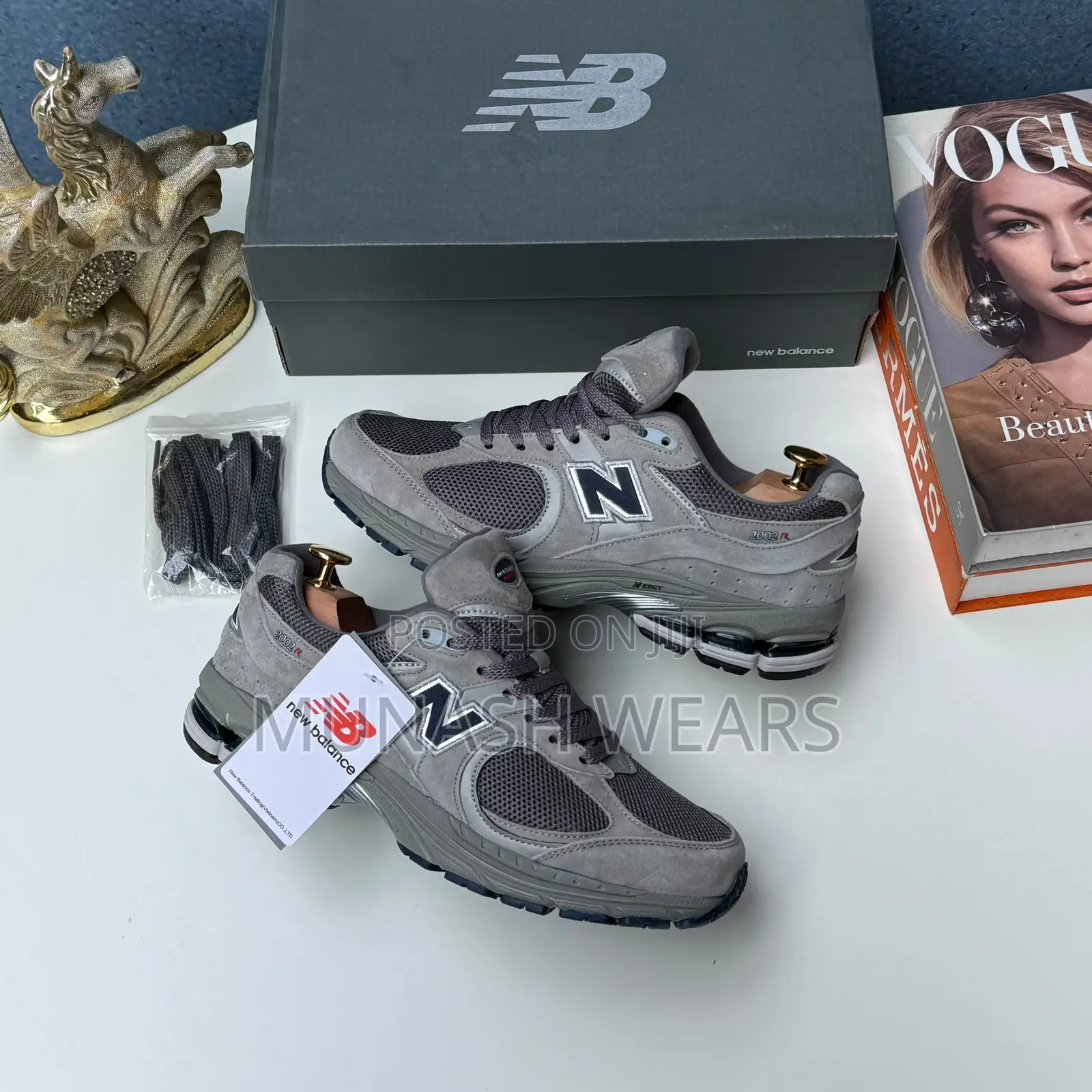 New Balance Sneakers 40-46 Ash and White