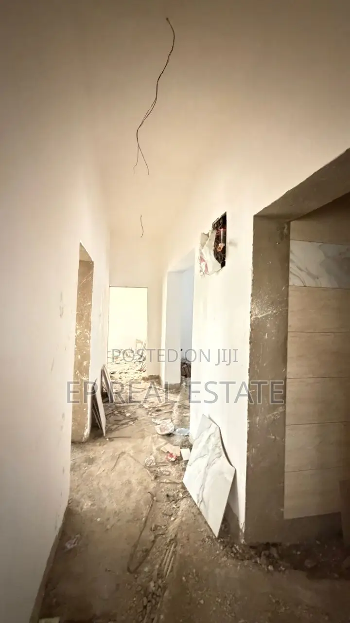 3bdrm Apartment in Kaura for sale