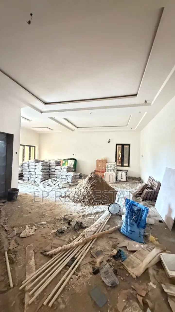 3bdrm Apartment in Kaura for sale
