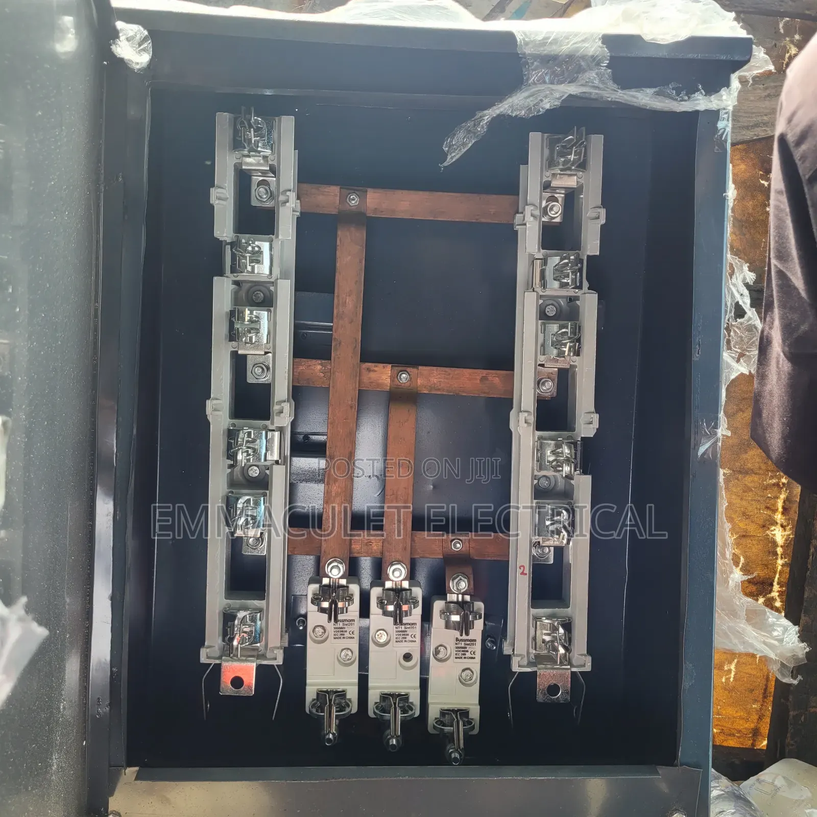 400amps 2way Feeder Pillar