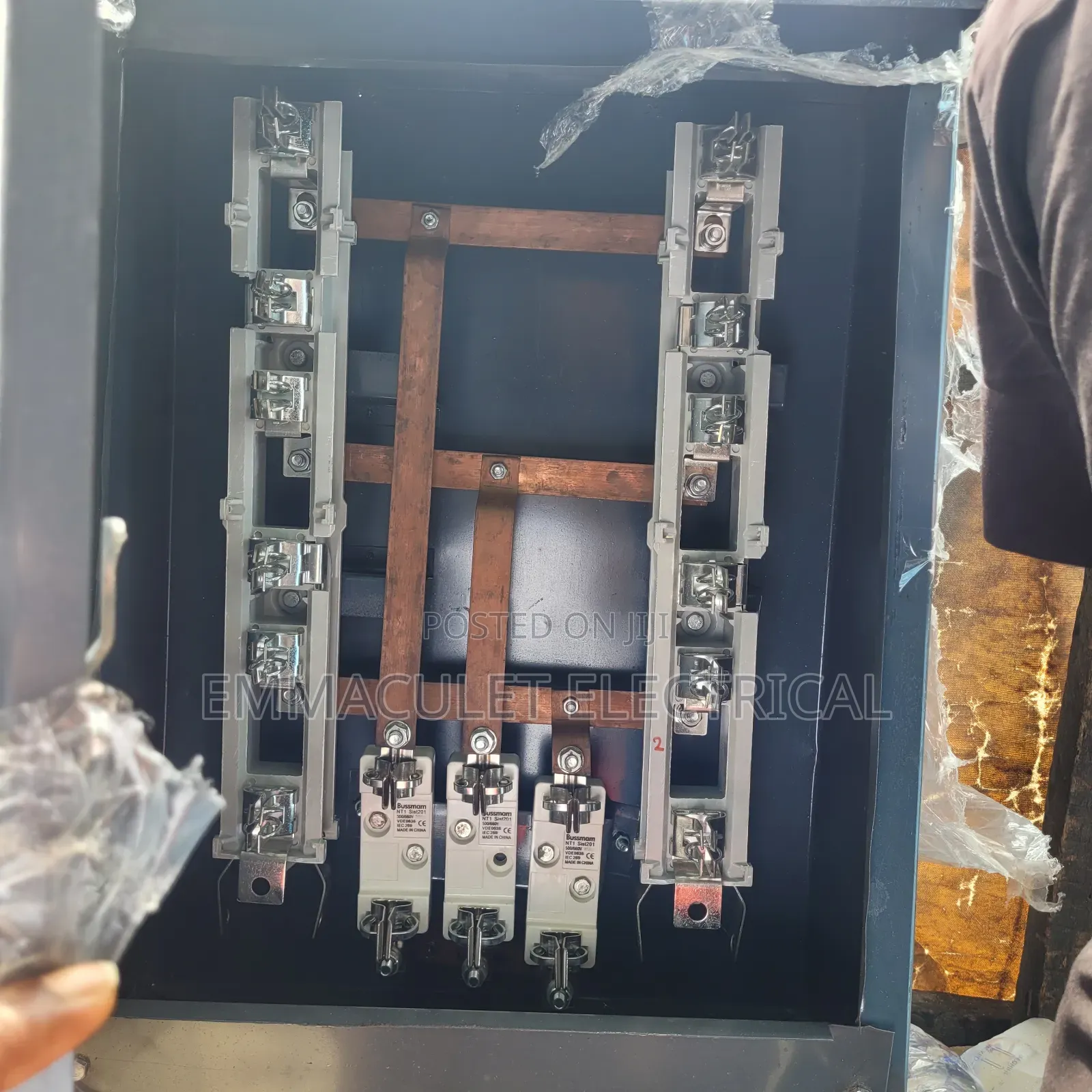 400amps 2way Feeder Pillar