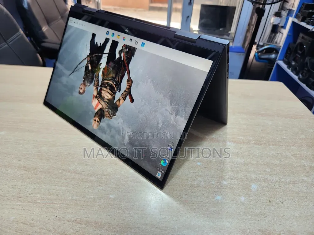 Laptop HP Envy X360 15t 16GB AMD Ryzen 7 SSD 512GB