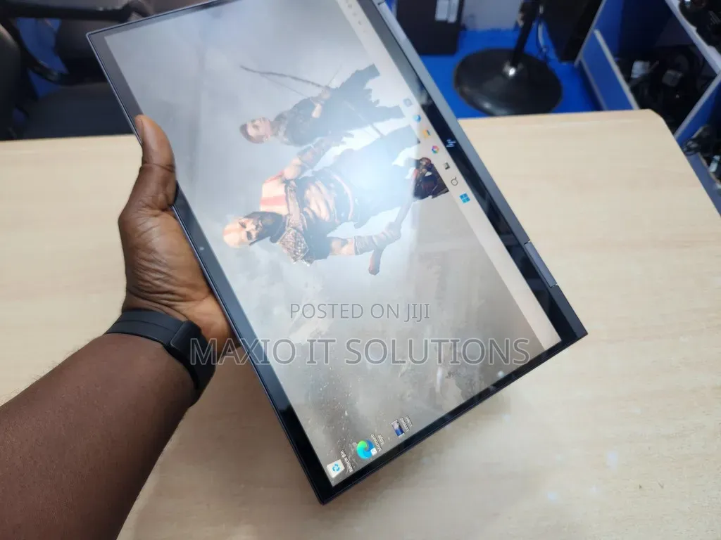 Laptop HP Envy X360 15t 16GB AMD Ryzen 7 SSD 512GB