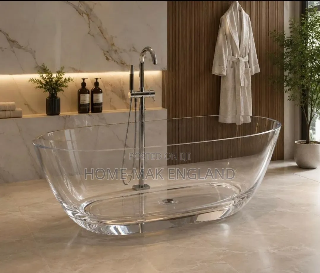 England Stand-Alone Bathtub