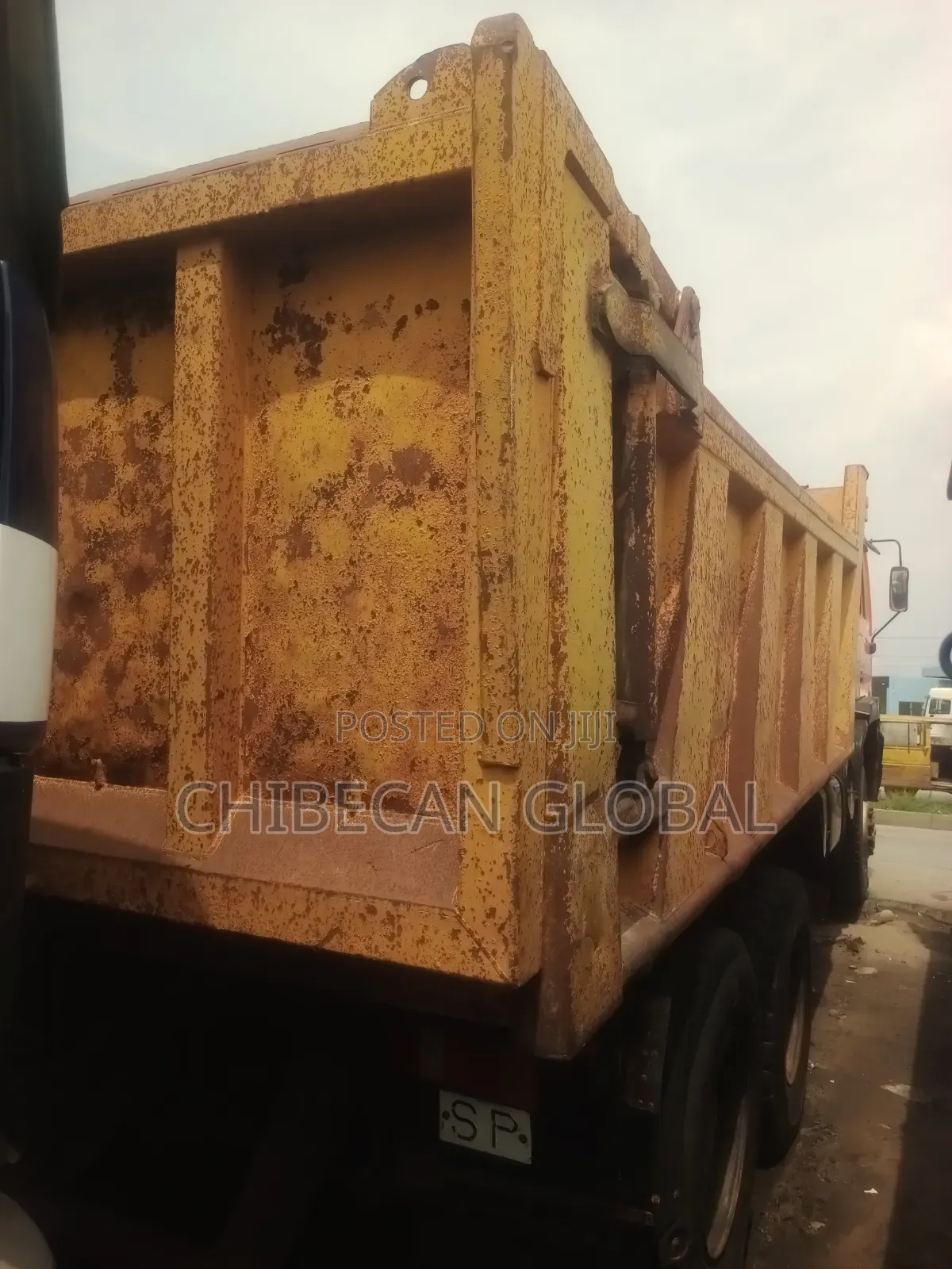 Man Diesel 33.362 Tipper 10 Tyres (4x4 Auxiliary) (Foreign Used)