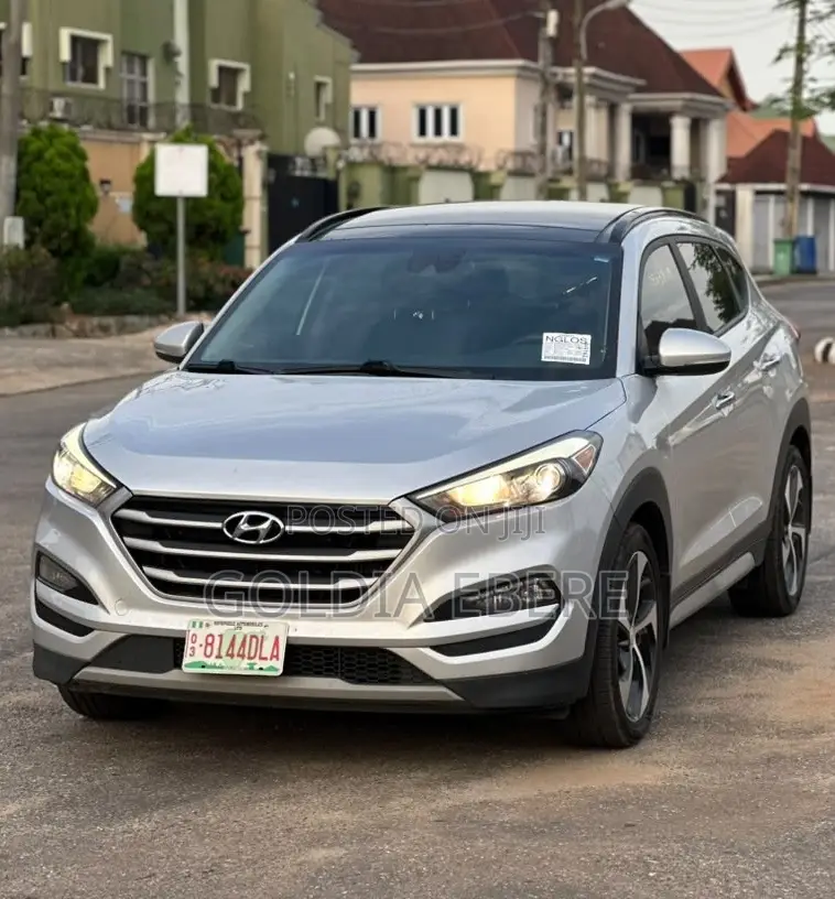 Hyundai Tucson 2017 Silver