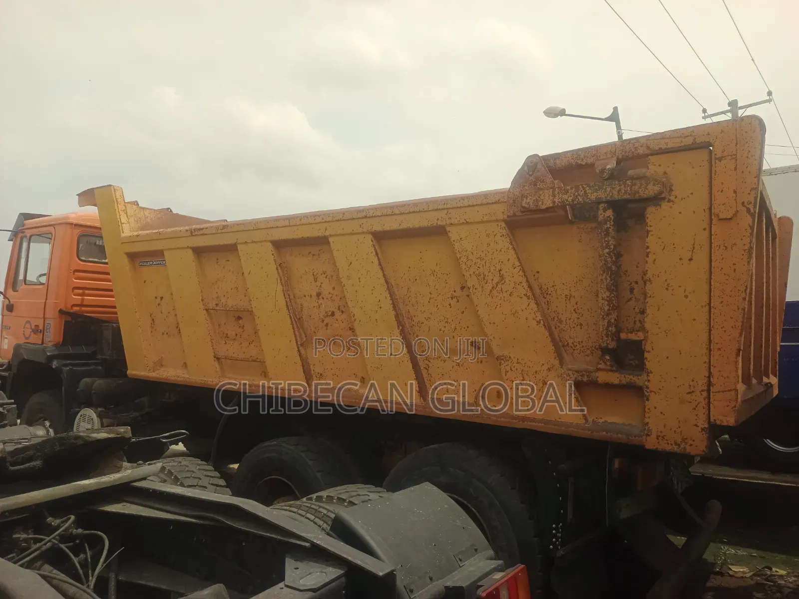 Man Diesel 33.362 Tipper 10 Tyres (4x4 Auxiliary) (Foreign Used)