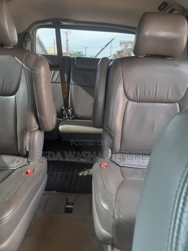 Toyota Sienna XLE Limited 2005 Gold