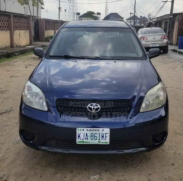 Toyota Matrix XR Hatchback AWD (1.8L 4cyl 4A) 2005 Blue