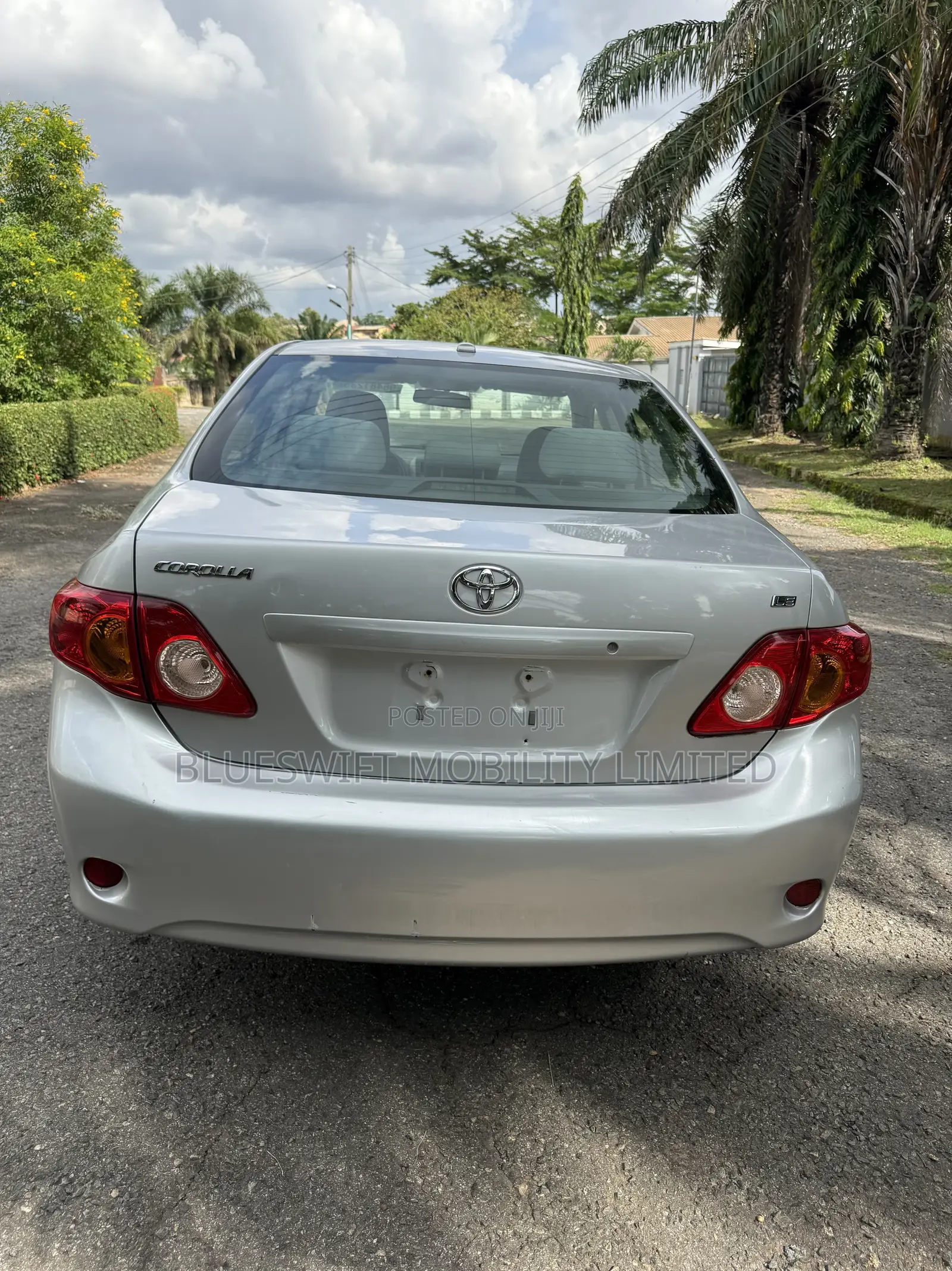Toyota Corolla LE 4dr Sedan (1.8L 4 cyl 4A) 2009 Silver