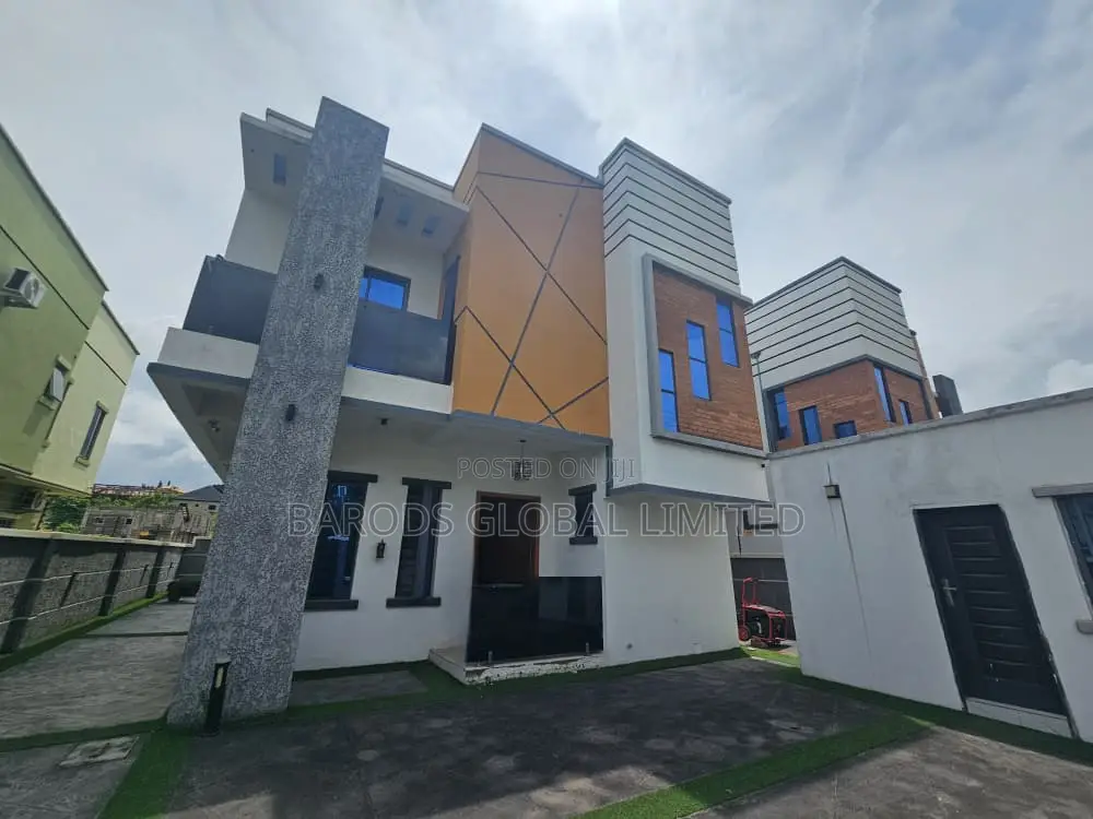 4-Bedroom Fully Furnished Duplex