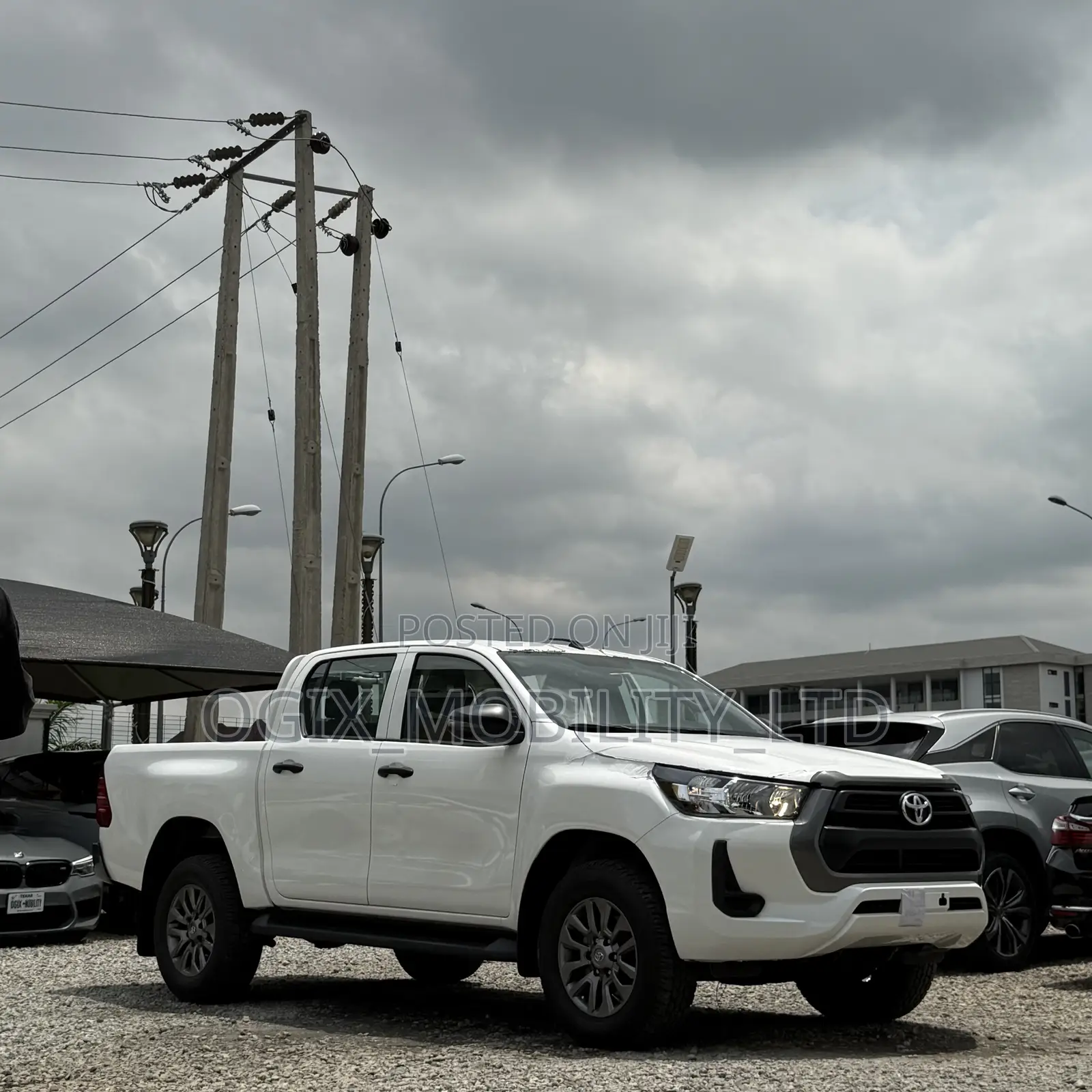 New Toyota Hilux 2025 White