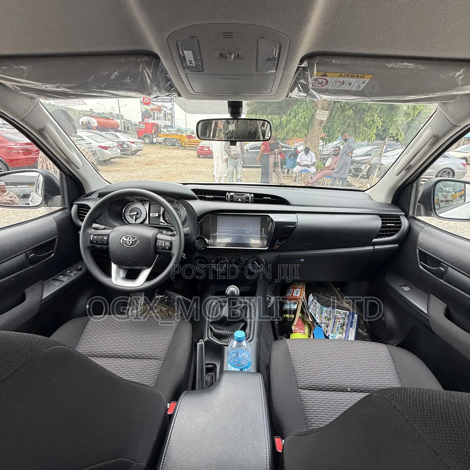 New Toyota Hilux 2025 White